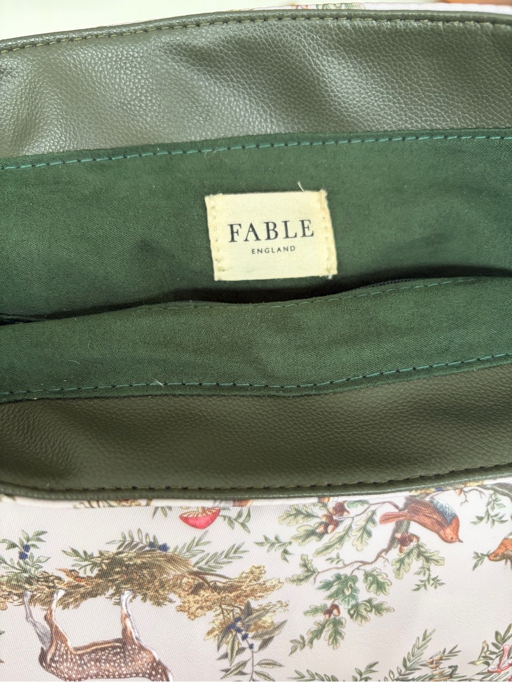 Authentic Fable England Backpack, “A Night’s Tale” edition. - Picture 2 of 5